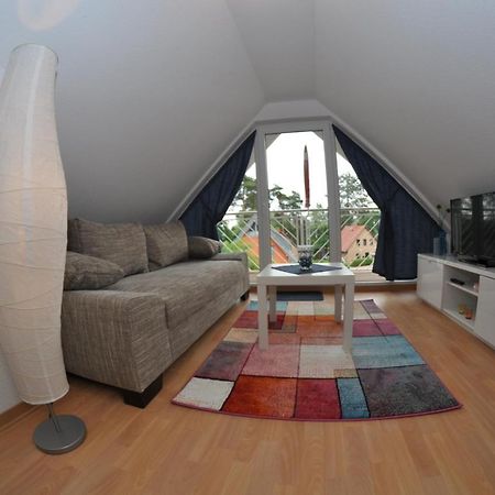 Ferienhaus Mueritzzauber / 1 Zimmer Dachgeschoss-Appartement Рёбель Экстерьер фото